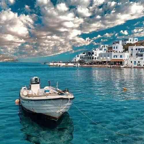 ماکان شجاعت دلم چه تنگه هوای گریه داره اشک توی چشمام